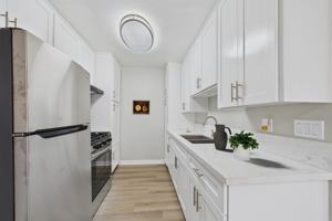 featured image of 15441 Nordhoff St