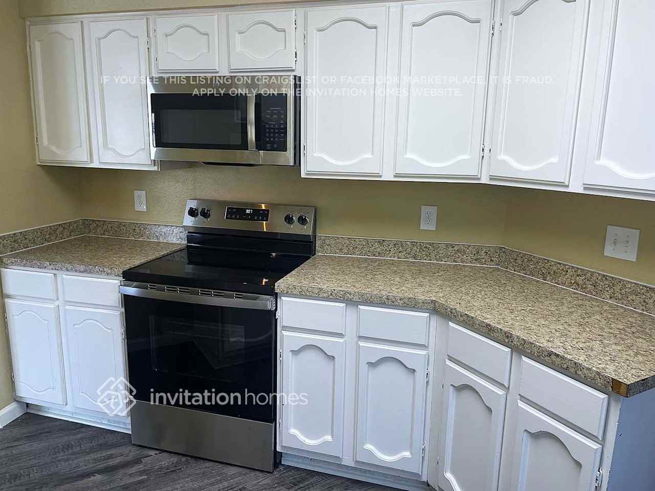 6530 Bridgegate Drive - Photo 6 of 15