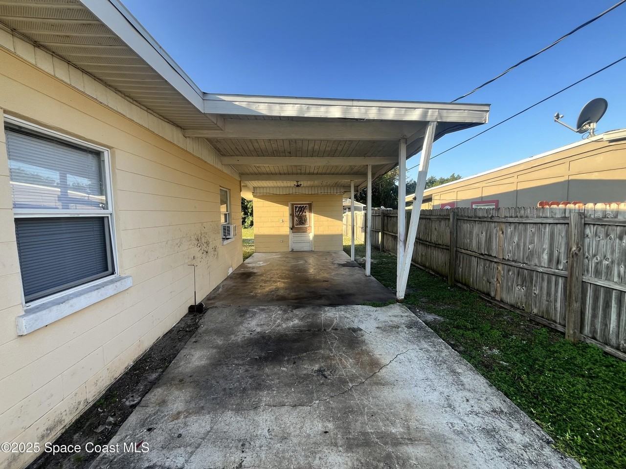 2338 Shenandoah Rd Ne Unit B #B - Photo 3 of 12