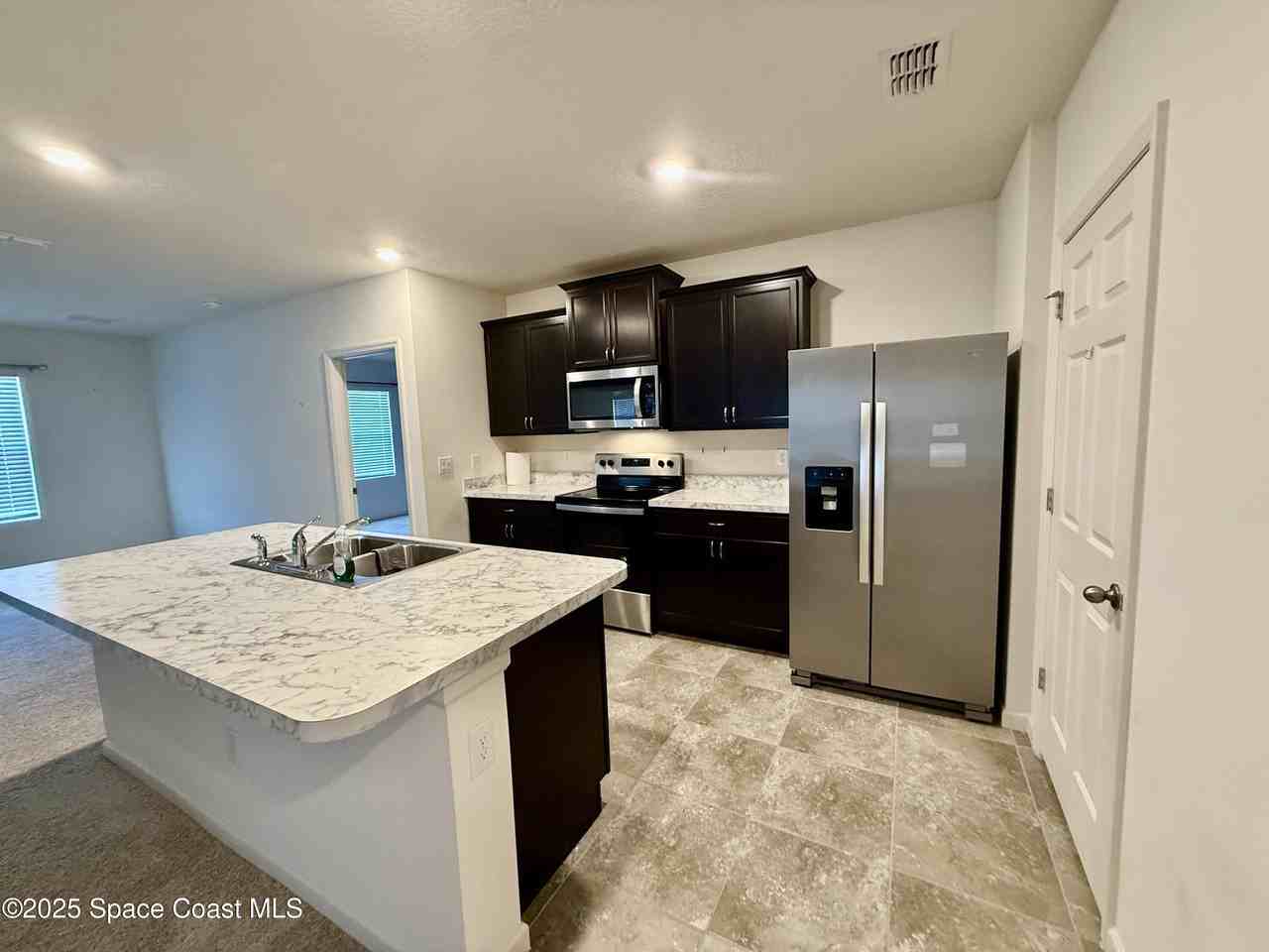 135 Sorrento Drive - Photo 7 of 30