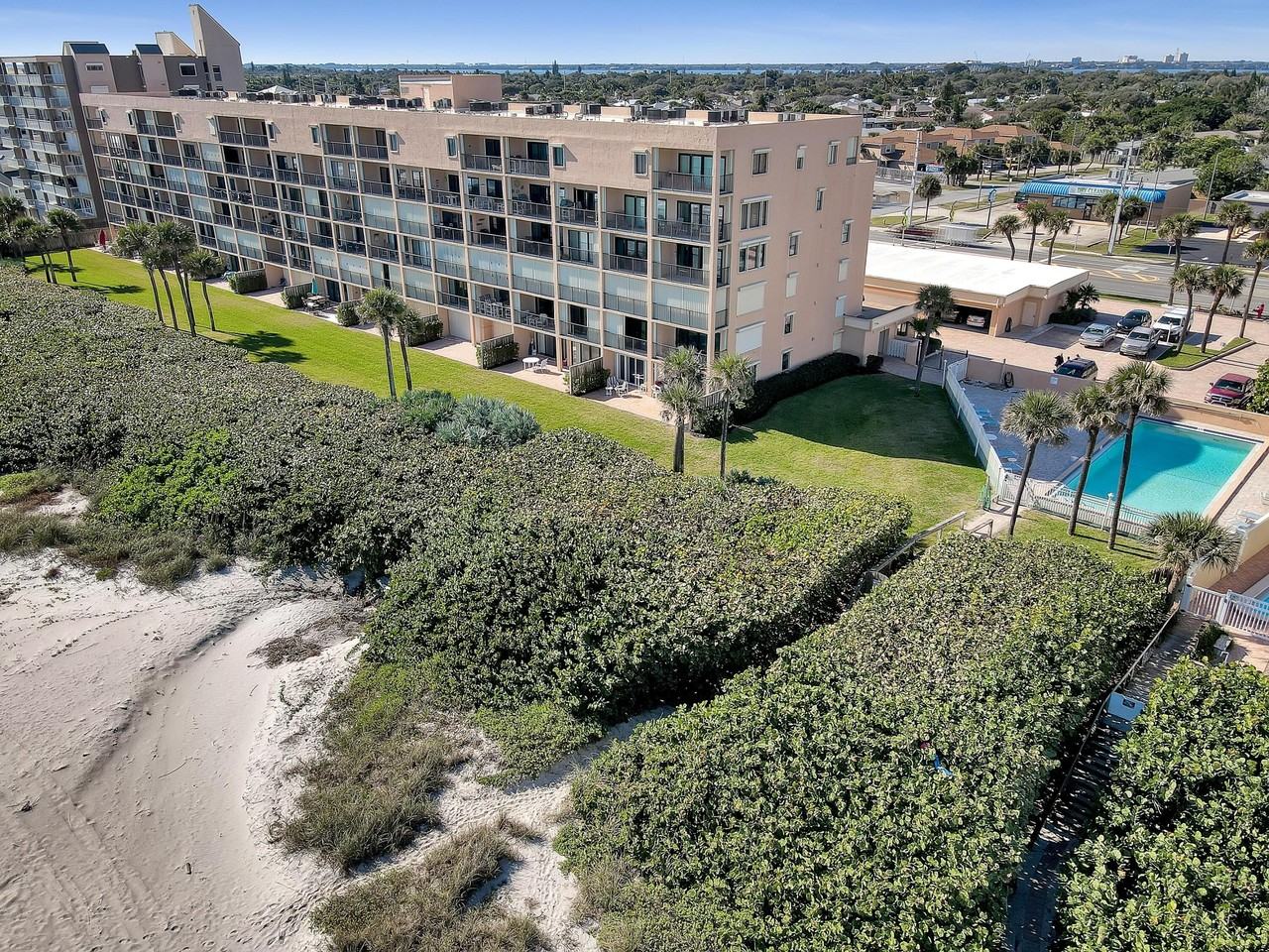 995 N Highway A1a Apt 203 #203 - Photo 3 of 40