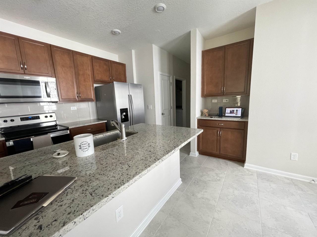 166 Modesto Dr - Photo 7 of 22