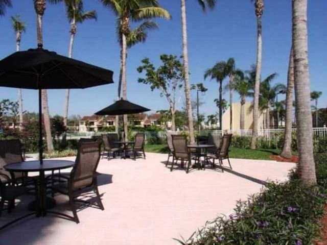 631 Lyons Rd - Photo 3 of 23