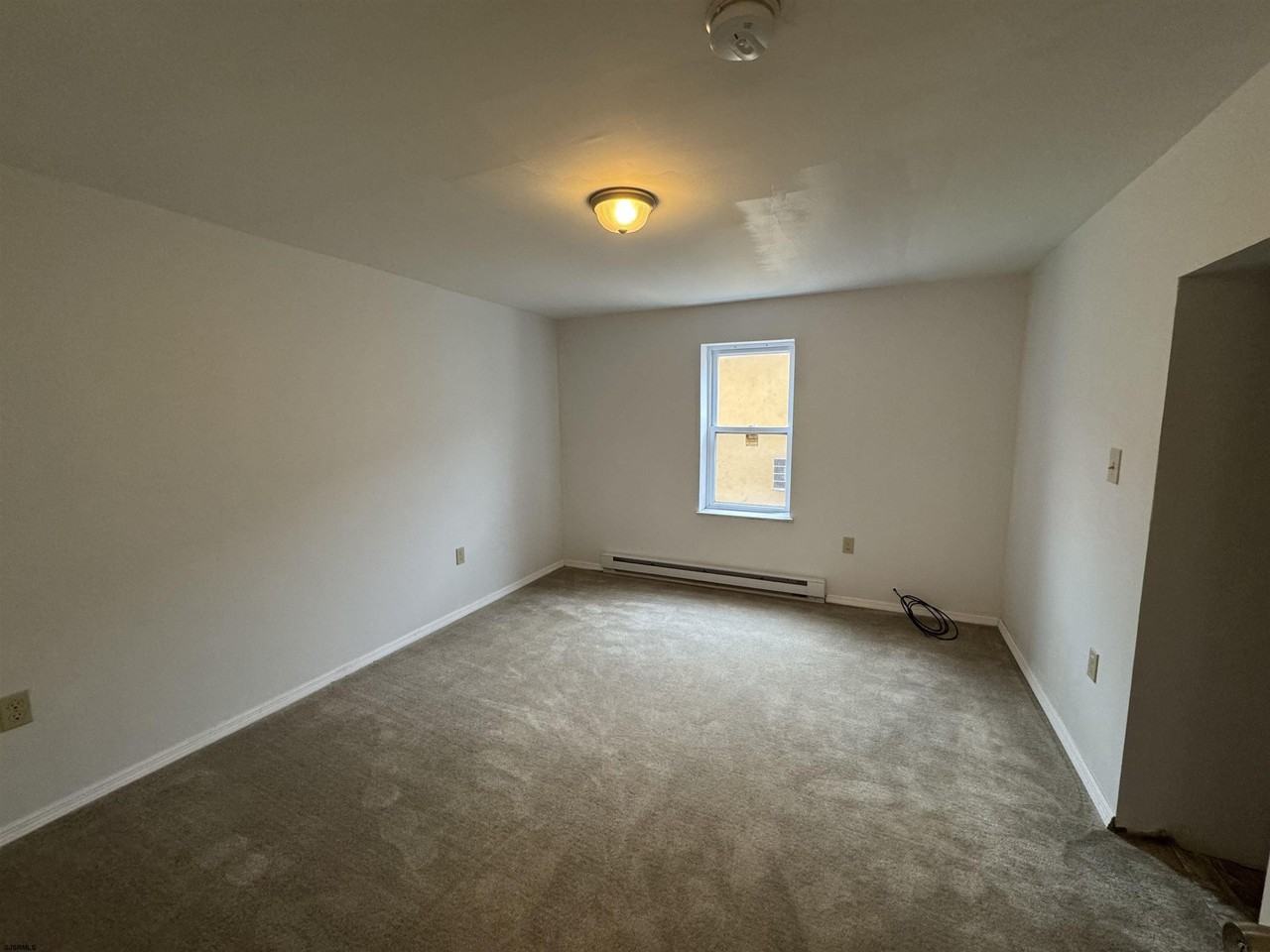 2312 Arctic Ave - Photo 6 of 10