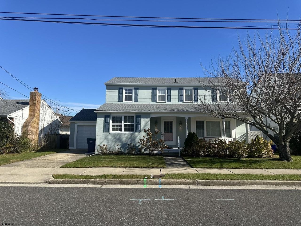 611 North Delavan Avenue