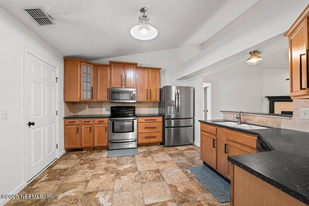 11434 Wandering Pines Lane - Photo 7 of 34