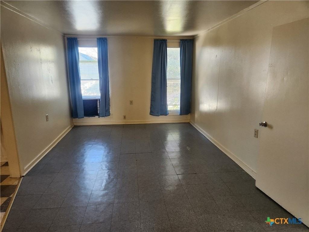 1205 S 17th St - Photo 3 of 7