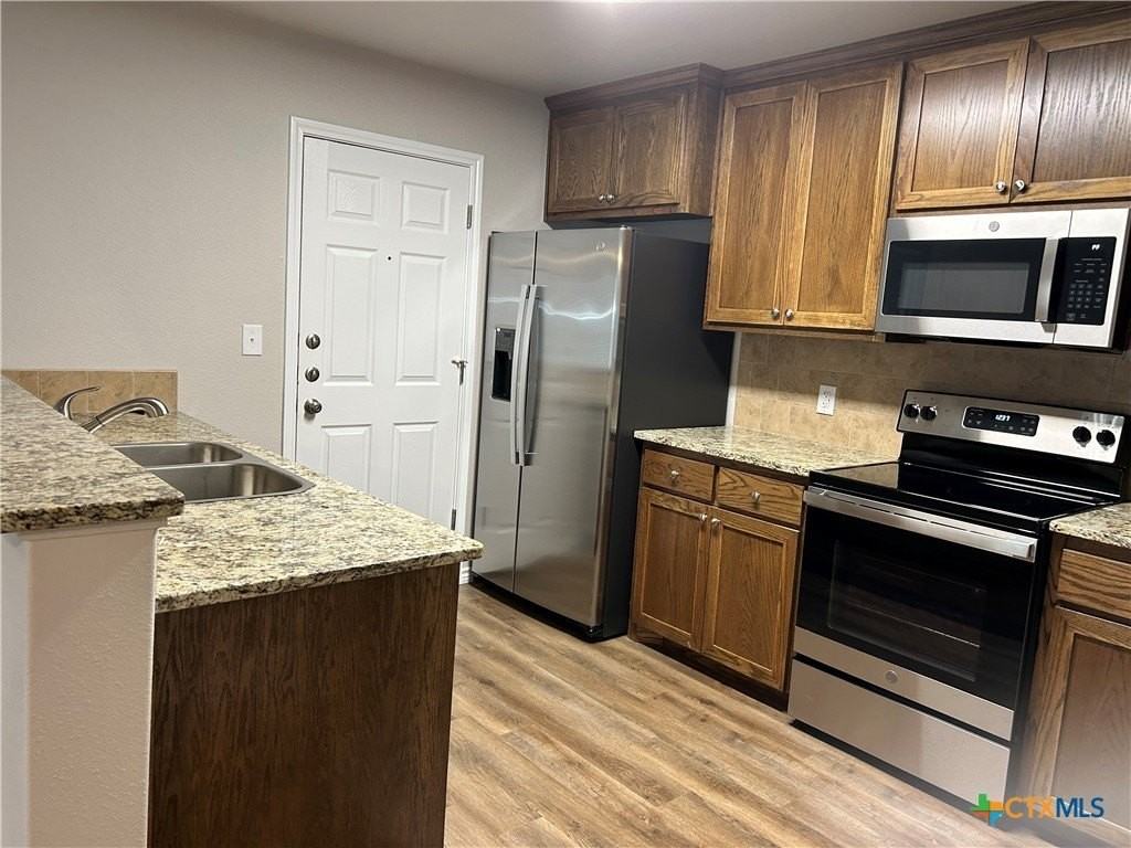 2618 Leroy Ln #B - Photo 6 of 12