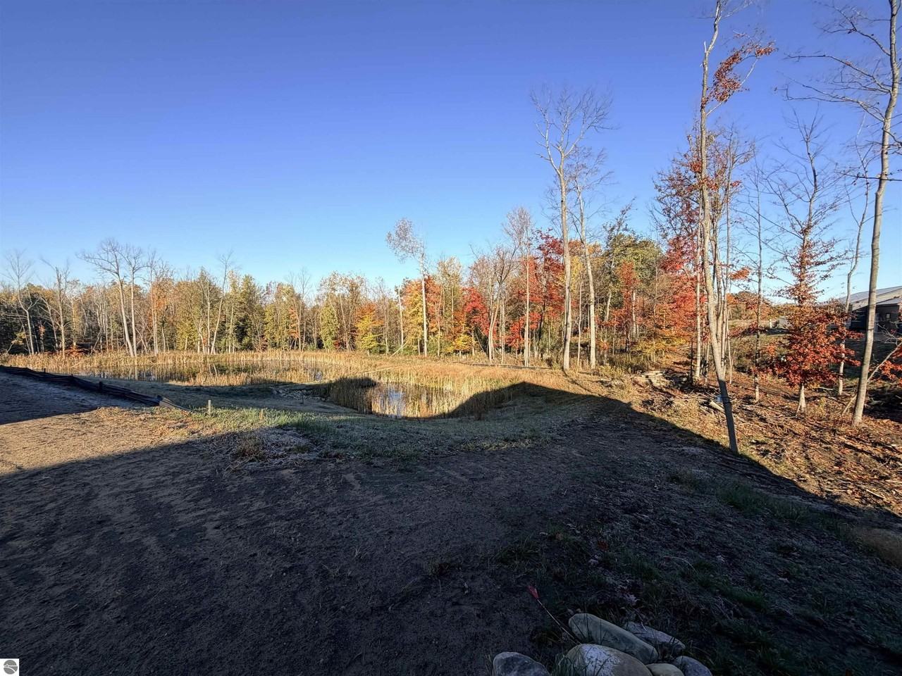 2151 Alta Vista Dr - Photo 4 of 22