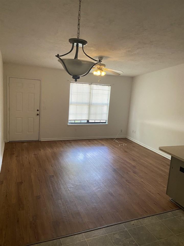 214 White Dr - Photo 4 of 8