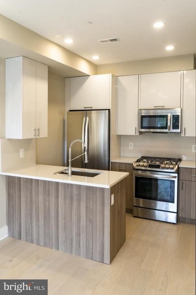 812 18th St Ne Unit 6 #6 - Photo 5 of 10