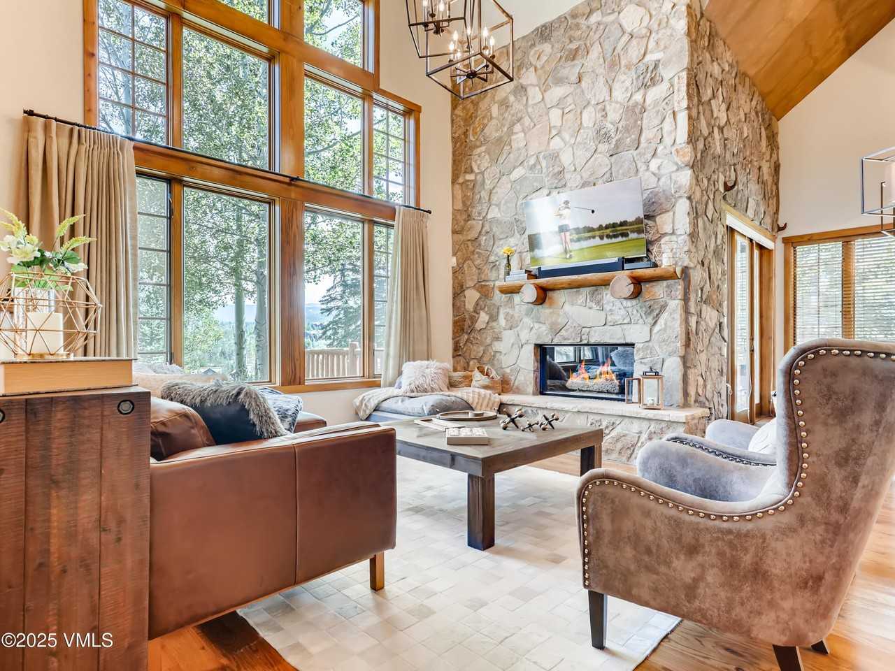 24 Clubhouse Cir - Photo 3 of 35