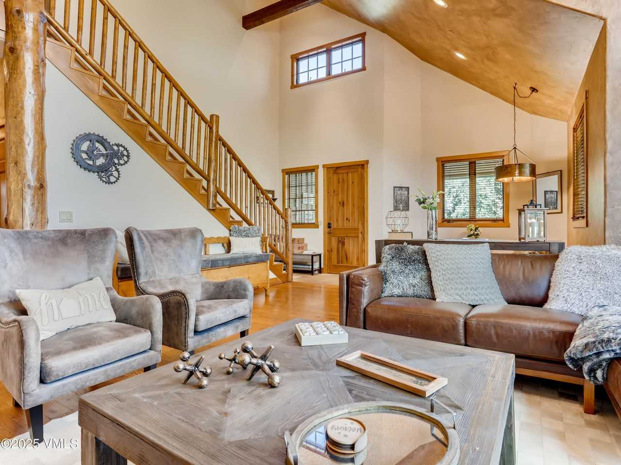 24 Clubhouse Cir - Photo 4 of 35