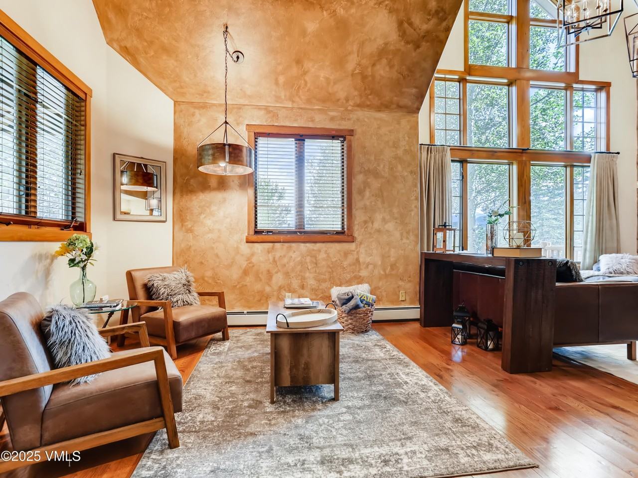 24 Clubhouse Cir - Photo 5 of 35