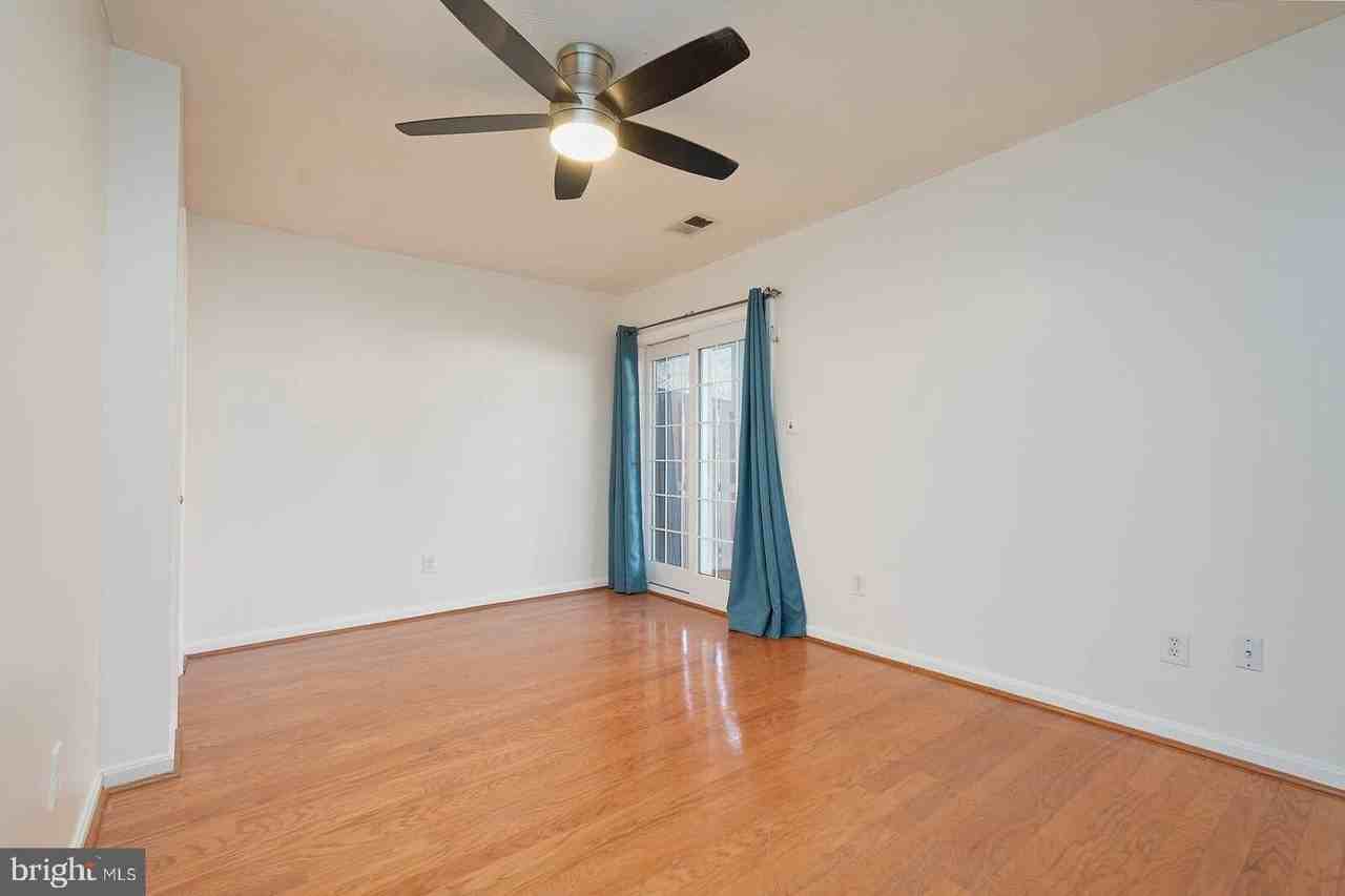 9575 Donnan Castle Court - Photo 6 of 41