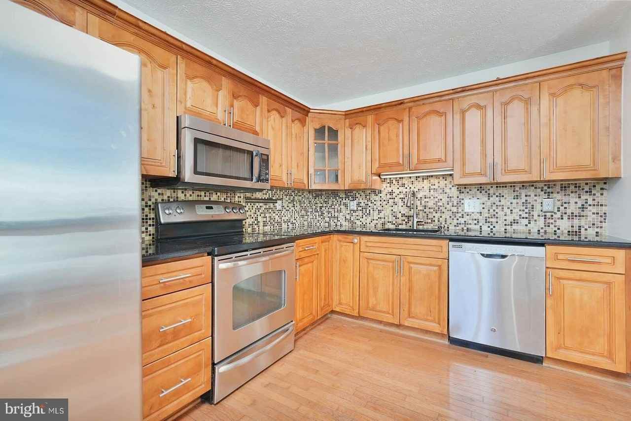9575 Donnan Castle Ct - Photo 4 of 41