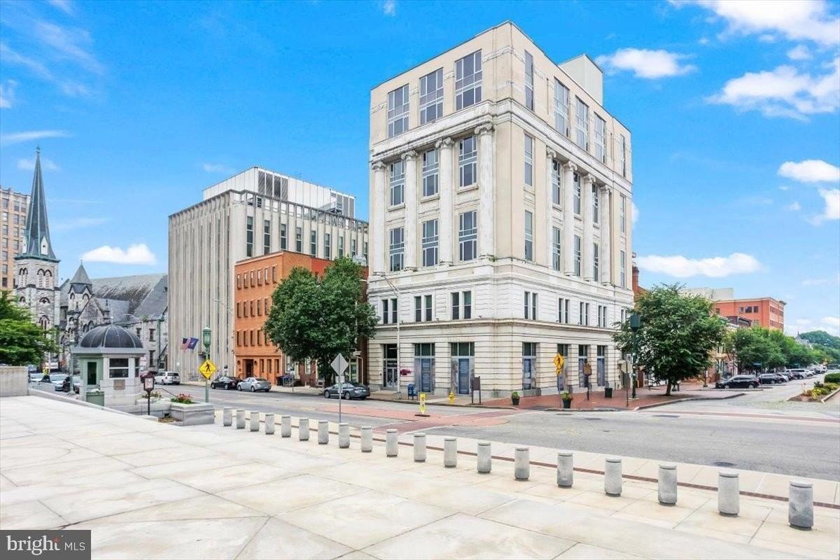 231 State St Apt 805 #805 - Photo 2 of 22