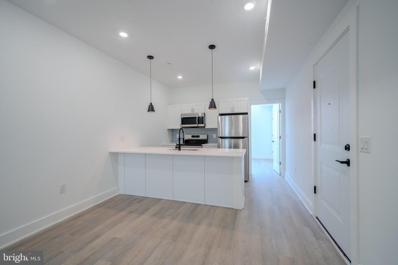 1710 N 24th St Apt 2 #2 - Photo 3 of 15