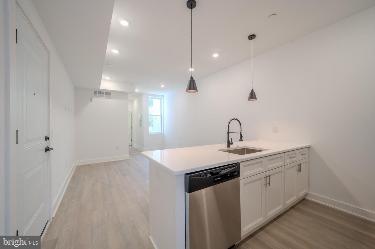 1710 N 24th St Apt 2 #2 - Photo 6 of 15