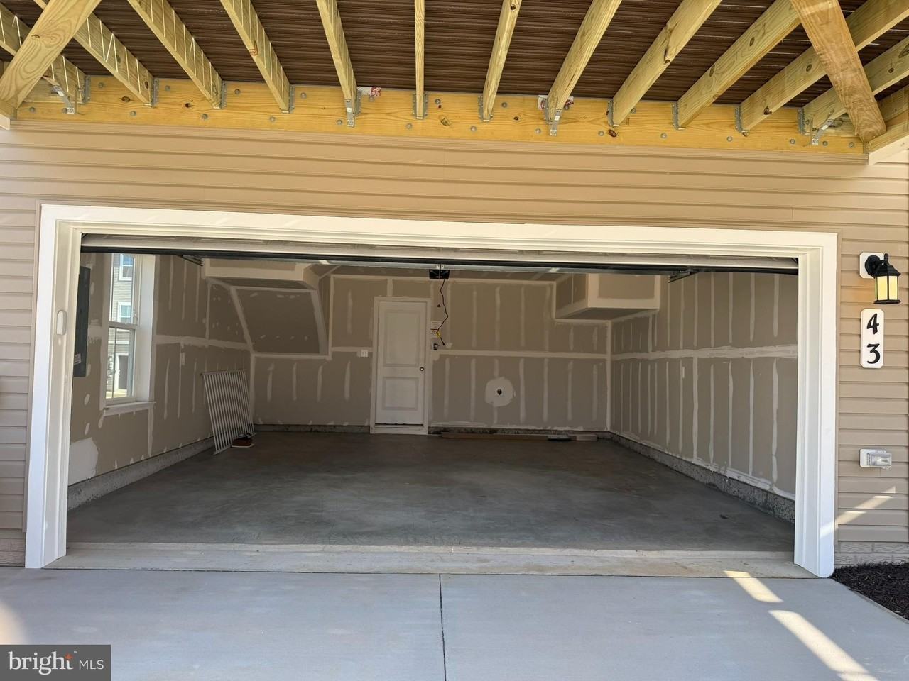 43 Rolling Branch Dr - Photo 3 of 38