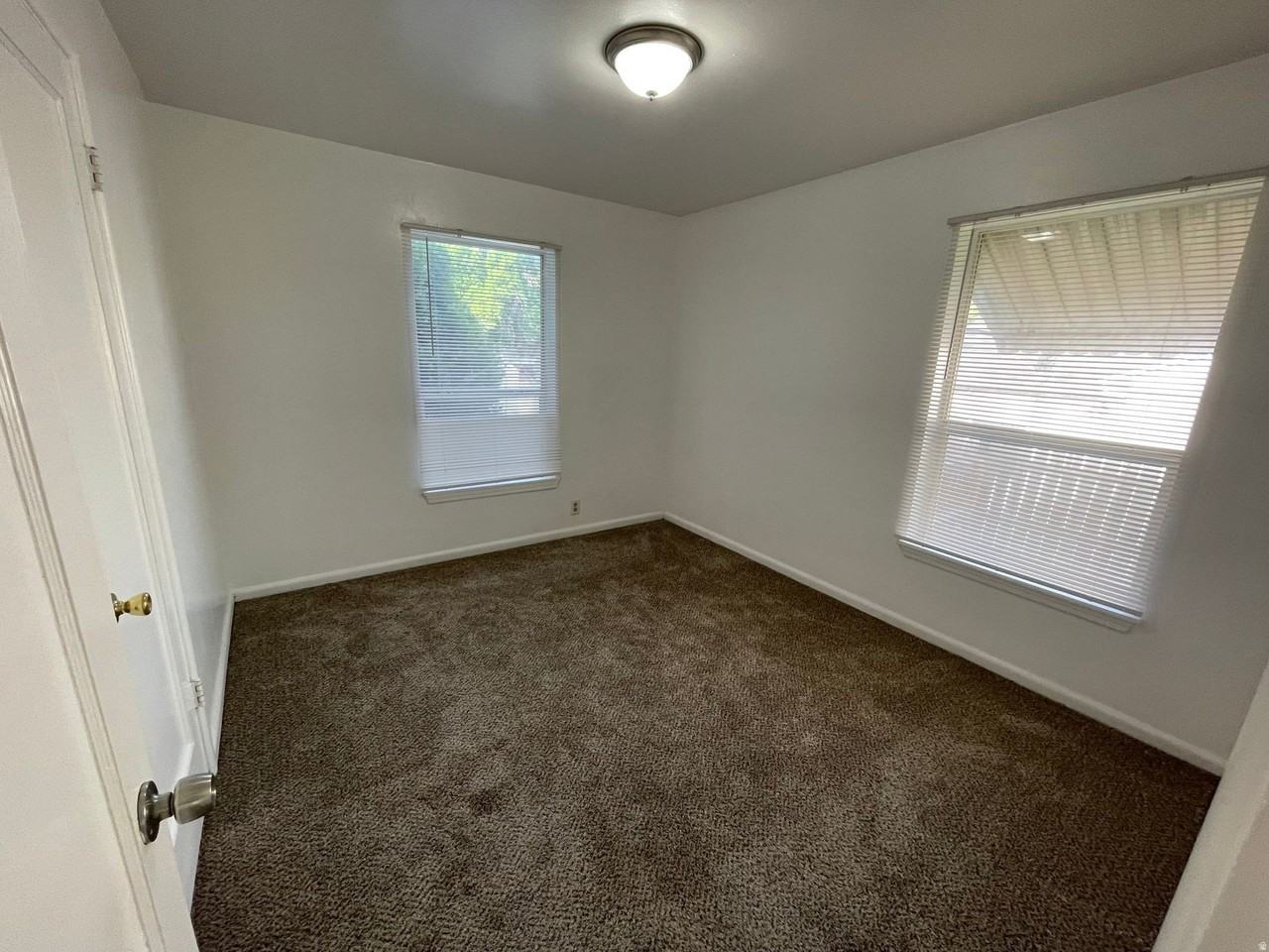 34 W Russett Ave - Photo 6 of 10