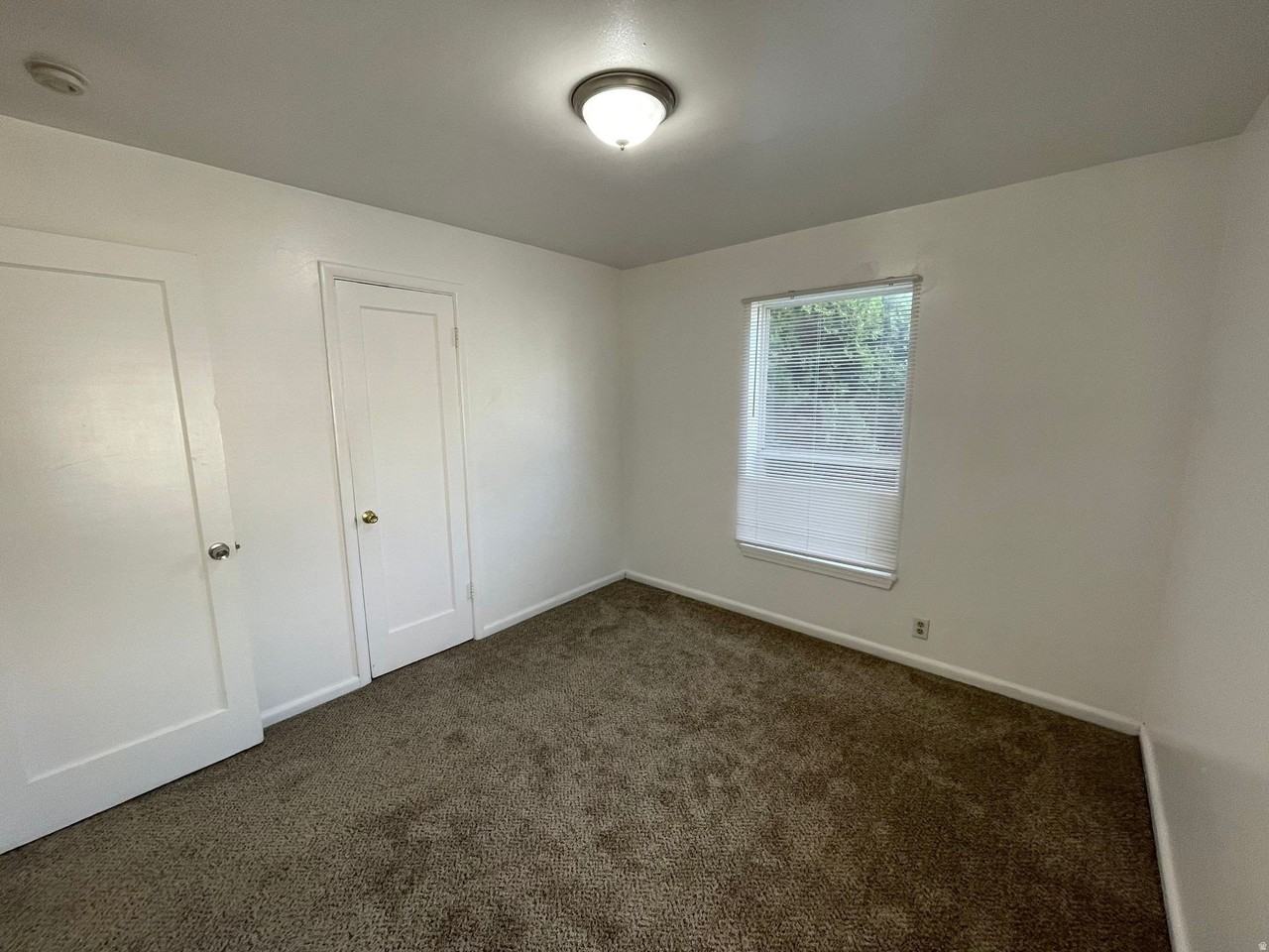 34 W Russett Ave - Photo 7 of 10