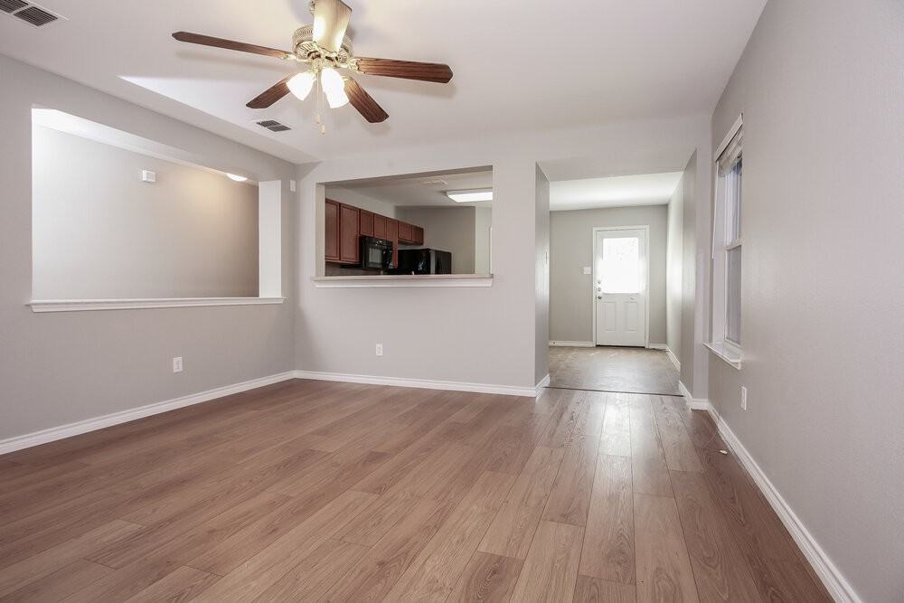 1172 Tomahawk Dr - Photo 3 of 15