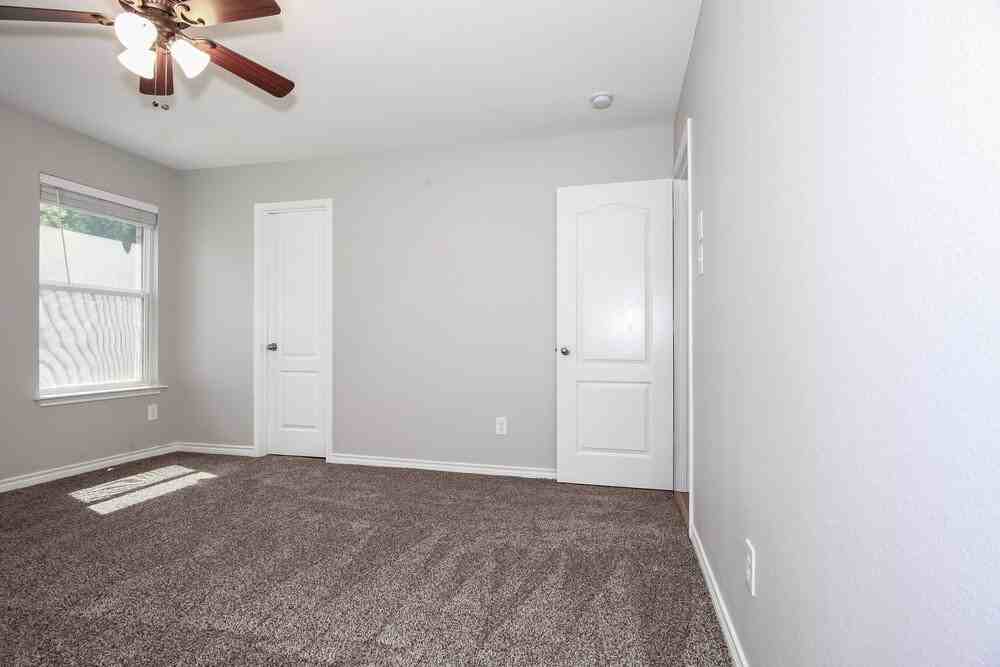 1172 Tomahawk Dr - Photo 7 of 15