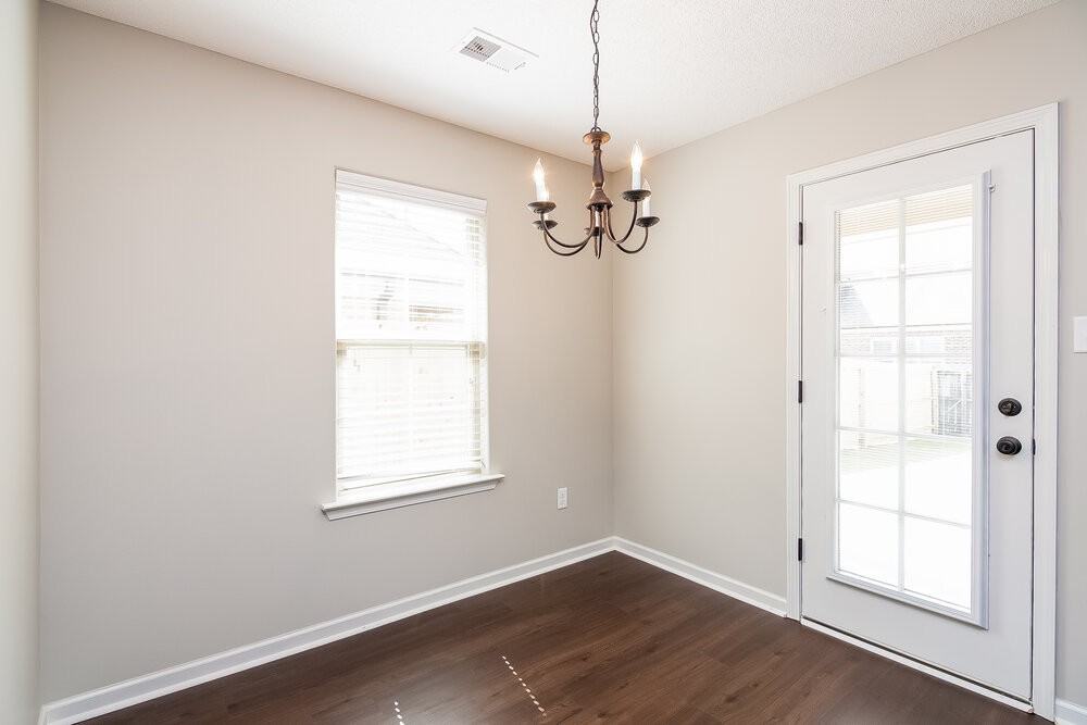 9435 Darren Cir S - Photo 3 of 15