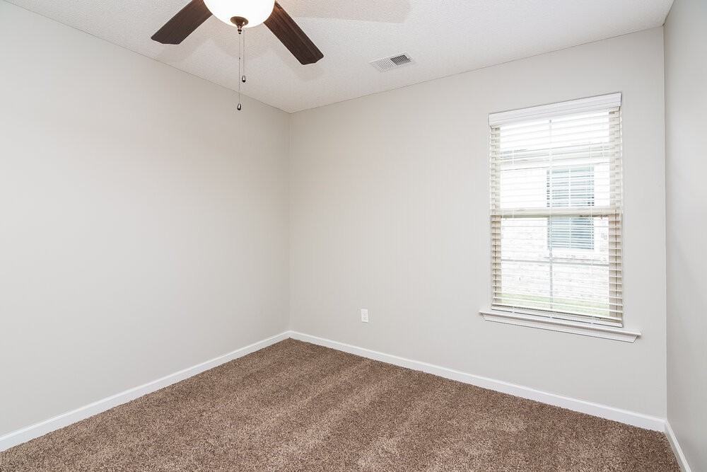 9435 Darren Cir S - Photo 6 of 15