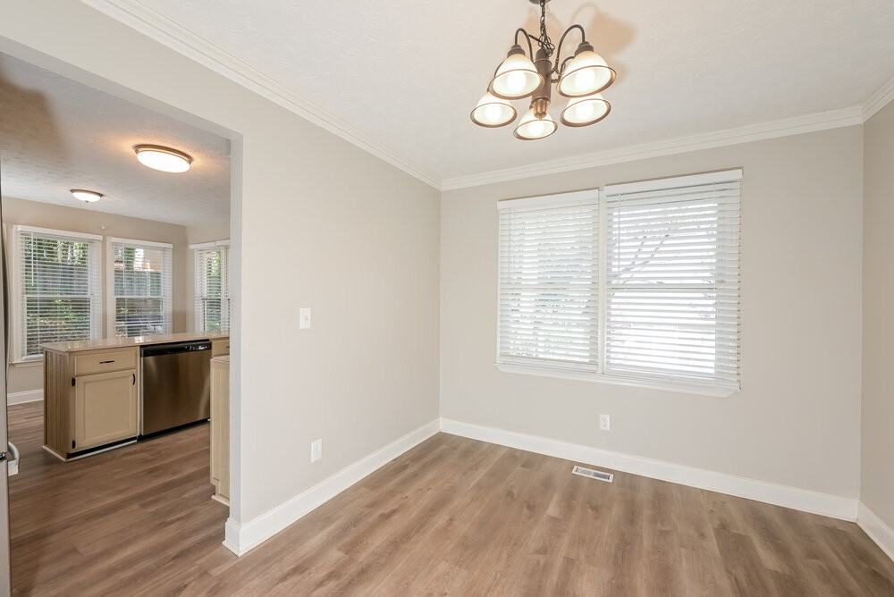 1218 Raleigh Way - Photo 6 of 17