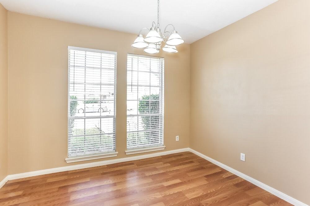 19402 Pinewood Bluff Ln - Photo 6 of 17