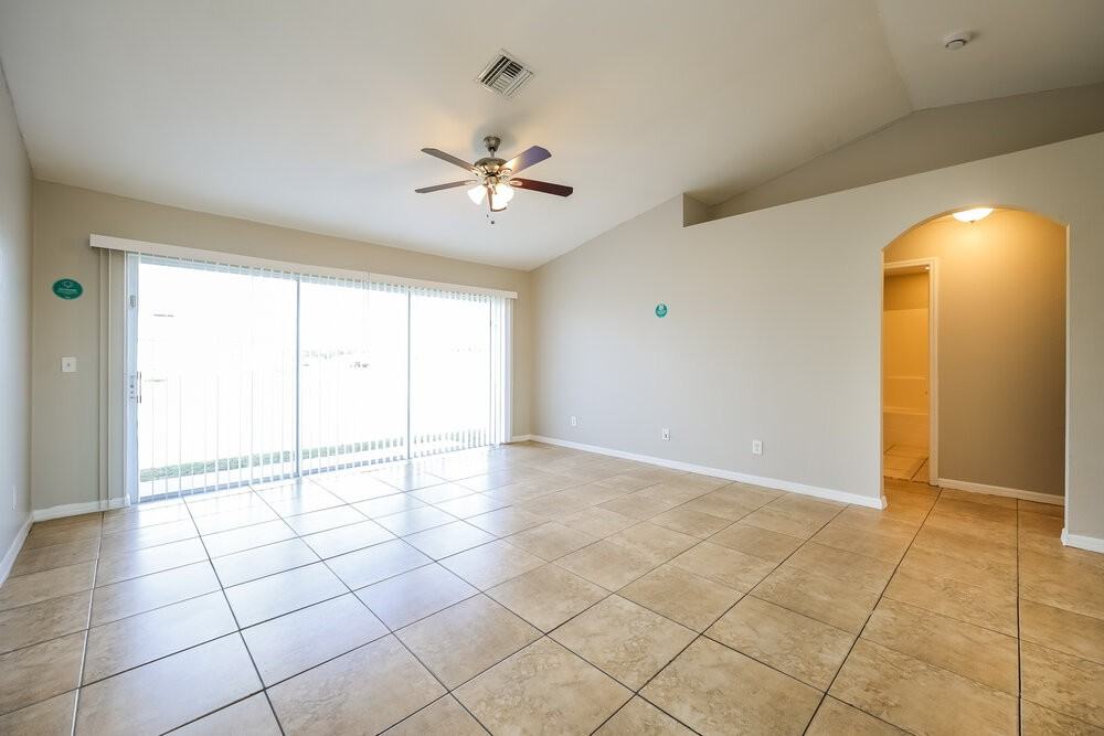 3100 22nd St Sw - Photo 7 of 16