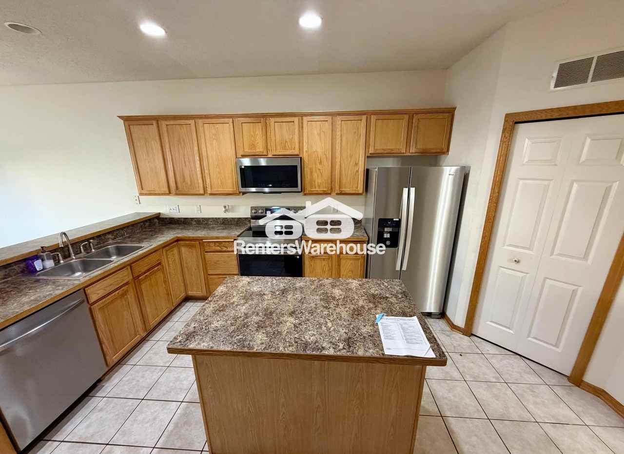 1476 111th Dr Ne #A - Photo 2 of 11