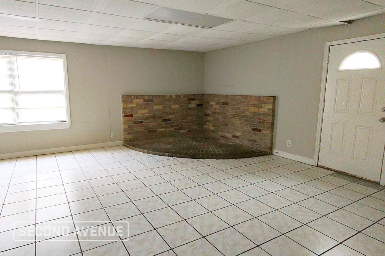 7322 Parker Road - Photo 3 of 20