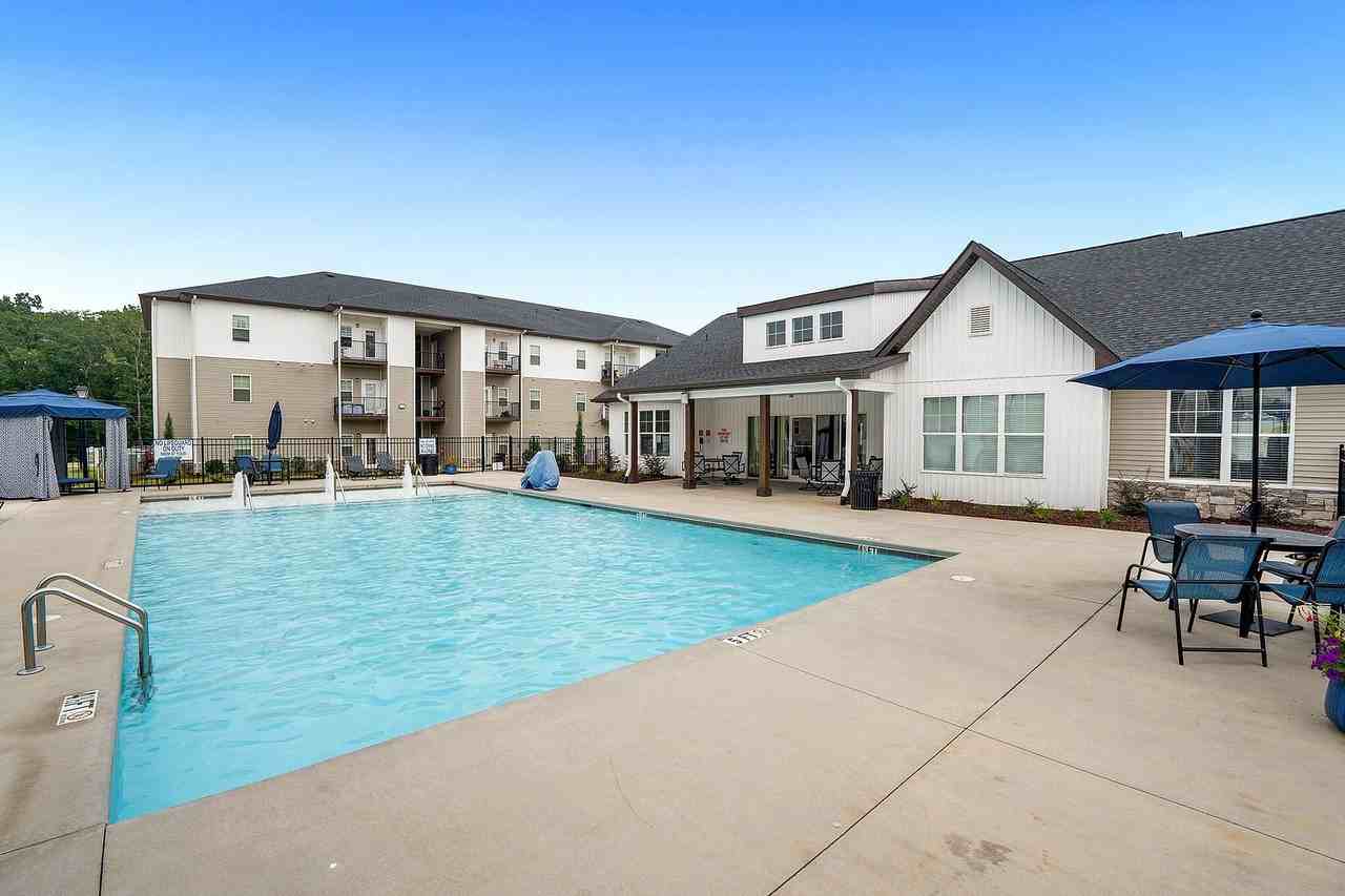 Waters Edge - Photo 6 of 27