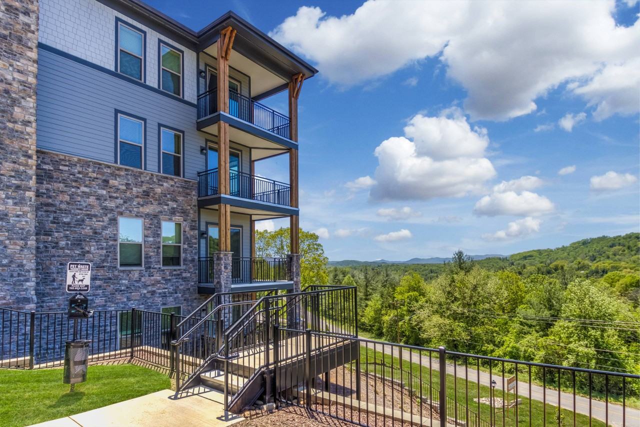 Enclave Piney Mountain - Photo 5 of 50