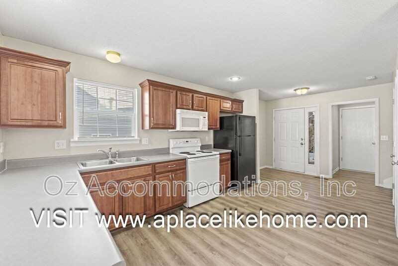 2216 Sw Rambling Vine Rd - Photo 5 of 48