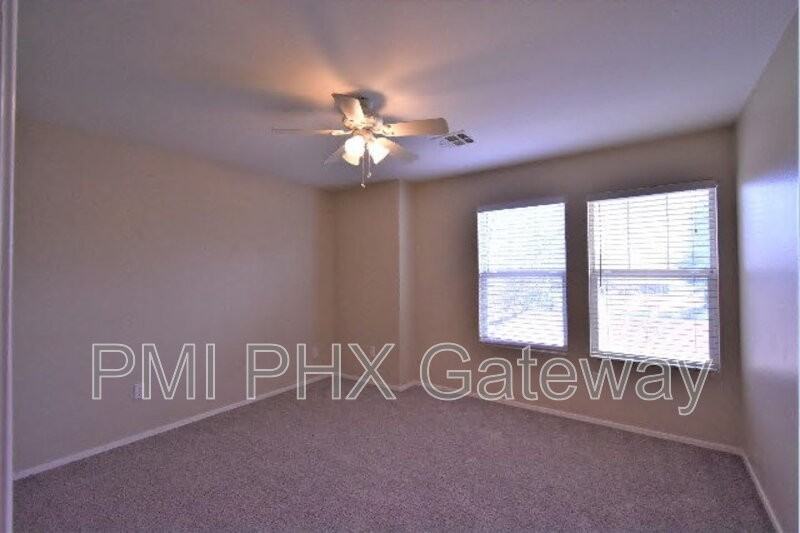 2619 E Shannon St - Photo 6 of 16