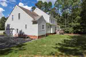 featured image of 5100 Beachmere Court