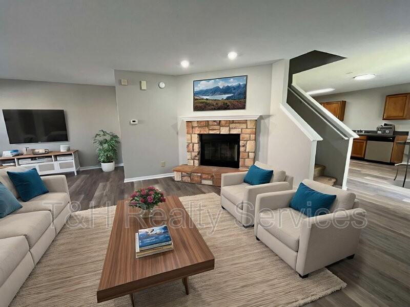 12657 Republic Drive - Photo 4 of 22