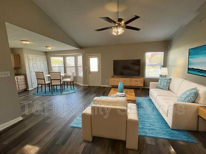 9204 Symphony Way - Photo 3 of 23