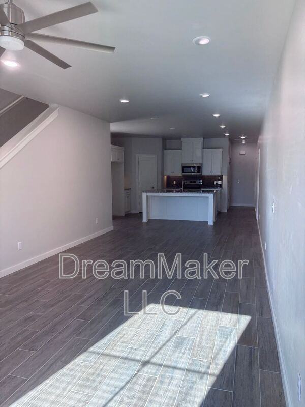 2819 Clifton Ter - Photo 4 of 23