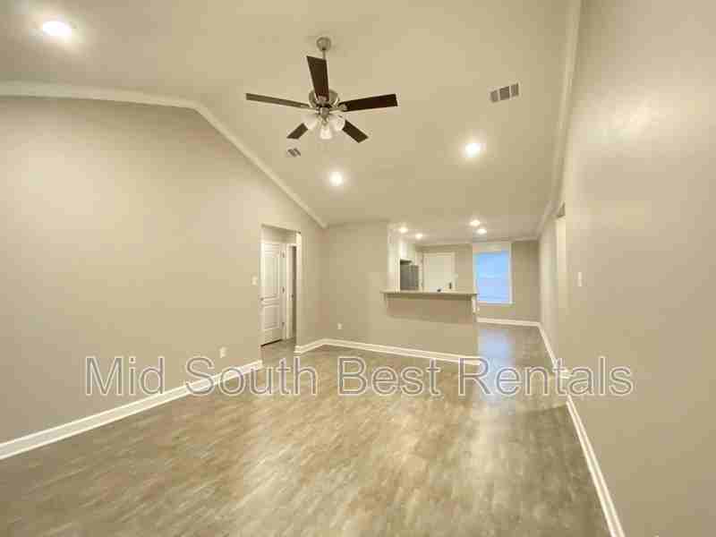 102 Magnolia Court - Photo 2 of 15