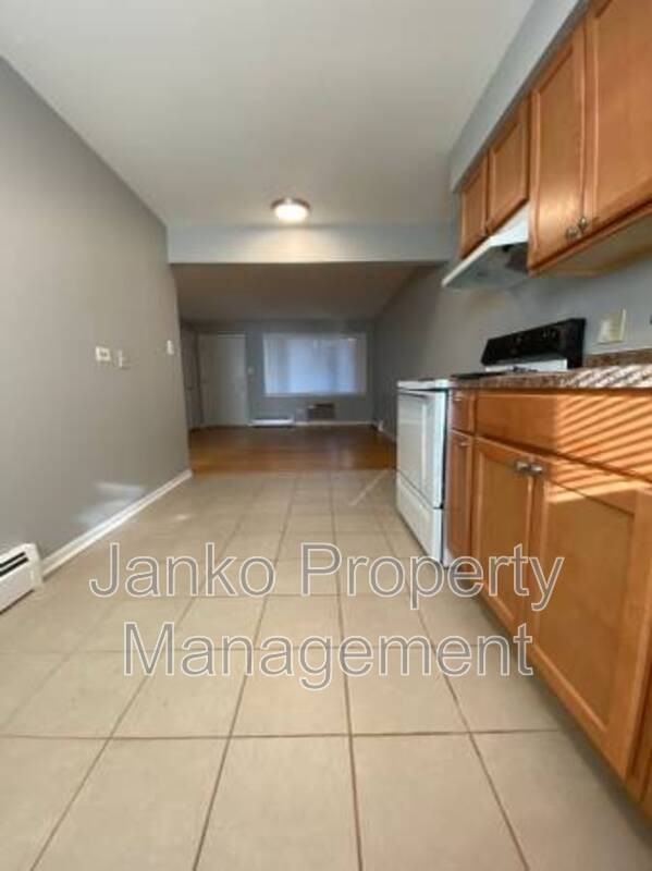 10720 S Ridgeland Ave #19 - Photo 2 of 9