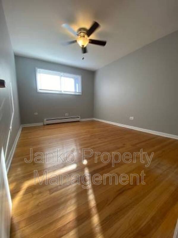 10720 S Ridgeland Ave #19 - Photo 5 of 9