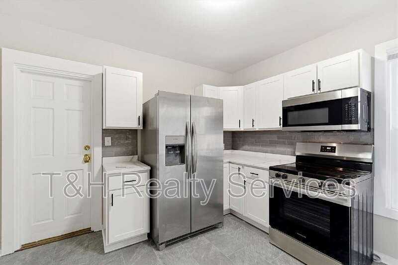 39 East 32nd Street - Photo 6 of 26