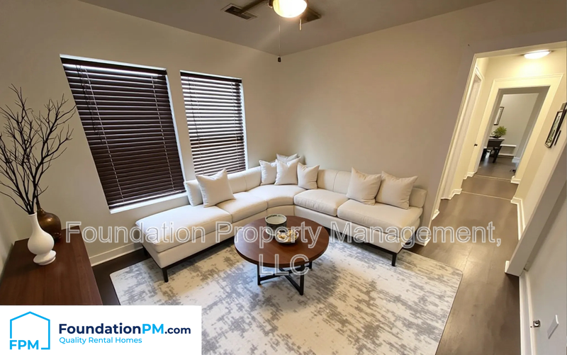 877 N Bingham St #1 - Photo 7 of 14