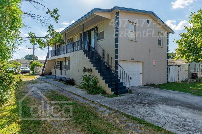 544 19th St - Photo 3 of 20