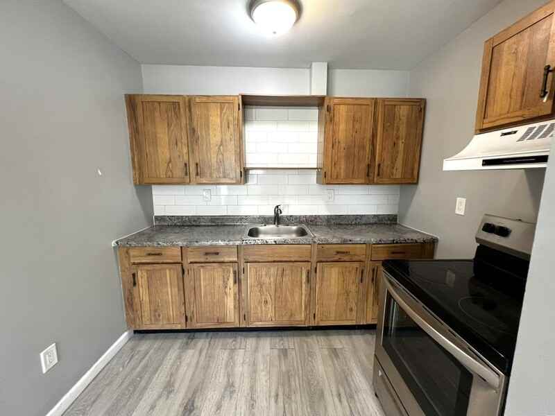 92 S Hamilton St - Photo 2 of 16